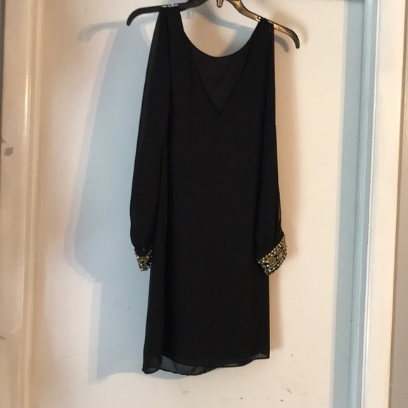 Semi formal dress - Picture 2 of 4